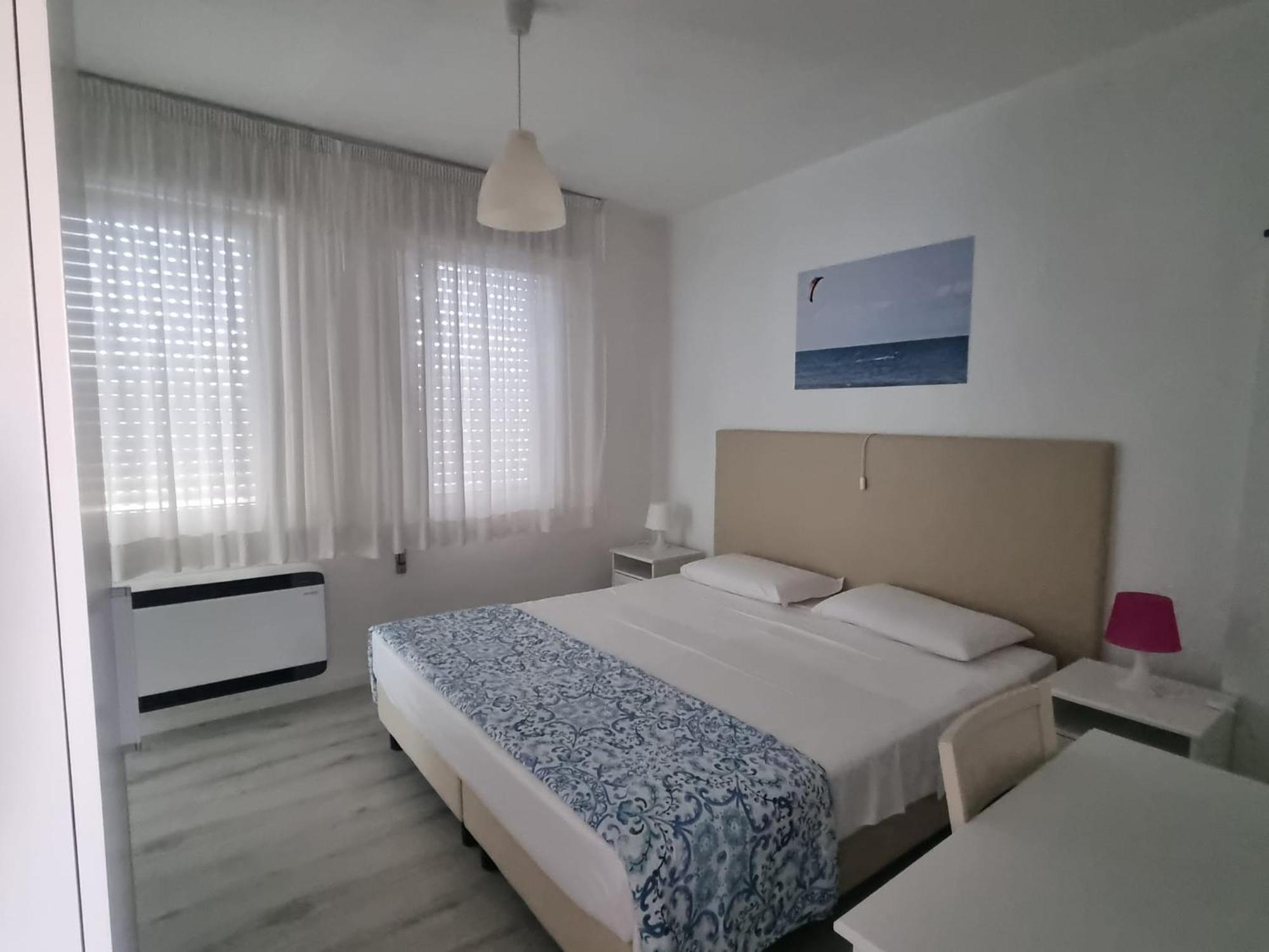 Appart-Hotel Holiday Lignano Sabbiadoro Buitenkant foto