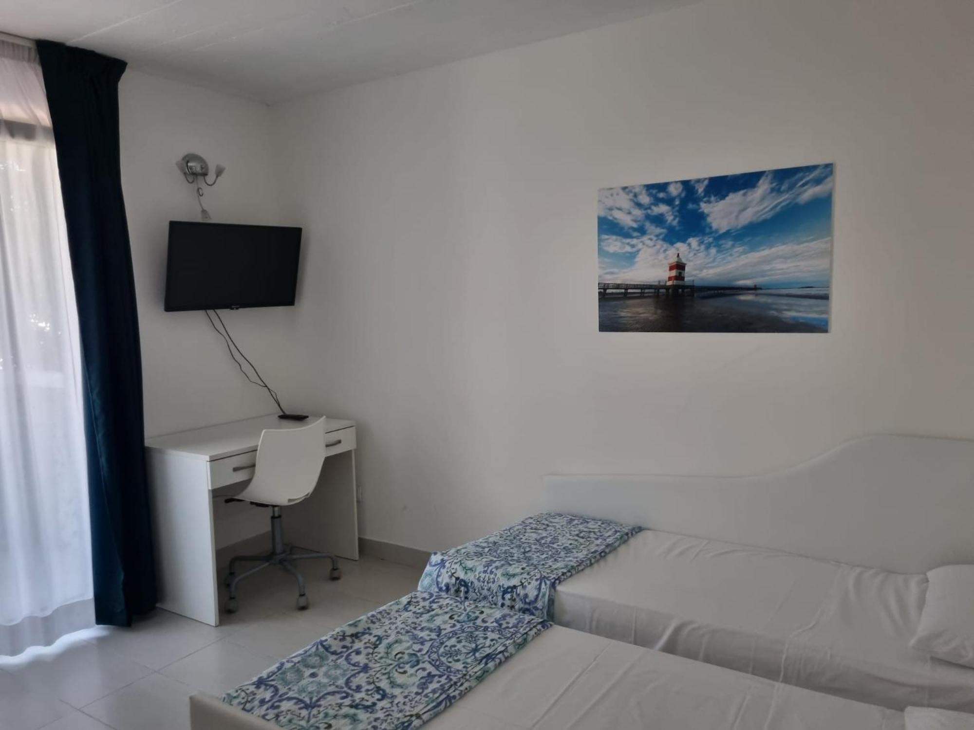 Appart-Hotel Holiday Lignano Sabbiadoro Buitenkant foto